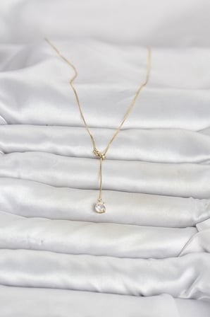Pirinç Gold Renk Asansörlü Model Kadın Kolye