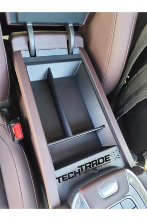 Chery Tiggo 7 PRO MAX ve YENİ TİGGO 7 (2026) Kolçak Organizer-3 Bölmeli Siyah