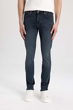 DeFacto Pedro Slim Fit Dar Kalıp Normal Bel Dar Paça Jean Pantolon C5682AX24SMNM41