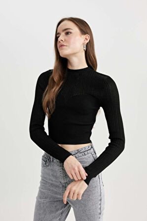 DeFacto Crop Yarım Balıkçı Yaka Siyah Triko Kazak B2491AX23WNBK27