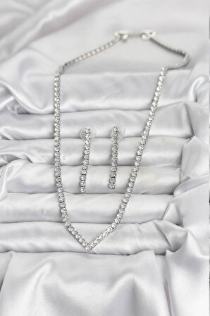 Gümüş Renk Zirkon Taşlı Kadın Kolye Küpe Seti