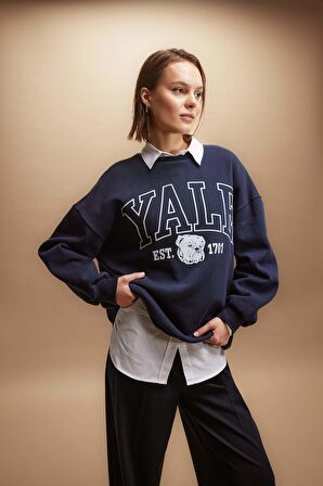 DeFacto Yale University Oversize Fit Bisiklet Yaka Kalın Sweatshirt B2539AX23WNNV199