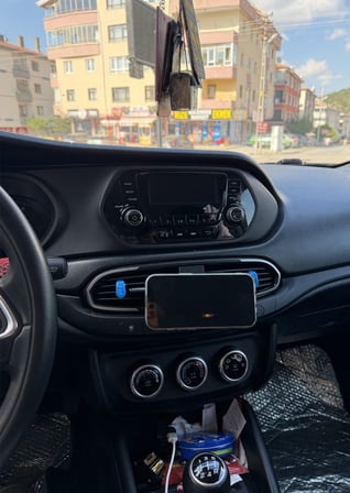 Fiat Egea 2015 ve sonrası Araç Içi Premium Telefon Tutucu - Araba Telefon Tutacağı Havalandırma Için