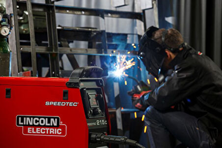 Lincoln Speedtec 215C Sinerjik Gazaltı Kaynak Makinesi 