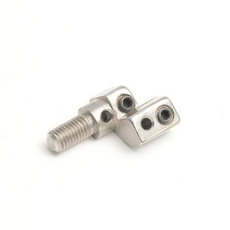 Brother 5 İplik Overlok Makinesi İğne Bağı 146489-001