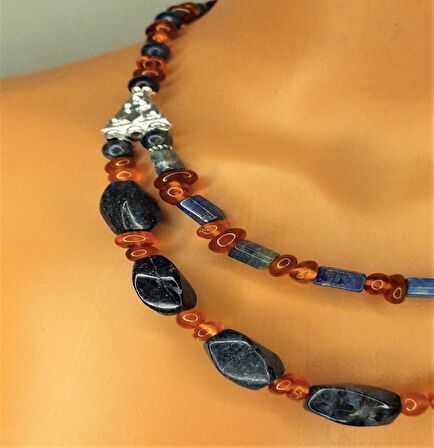 Lapis Kehribar Kolye