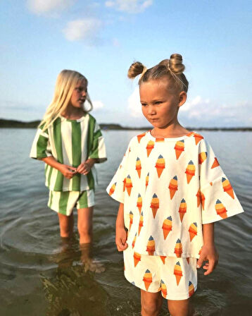 Dondurma Desenli Kız Çocuk Şortlu Takım