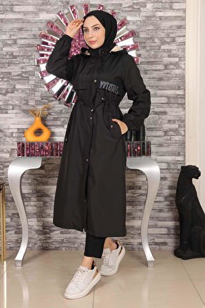 Yazı Detaylı Kapşonlu Mont Siyah 15900