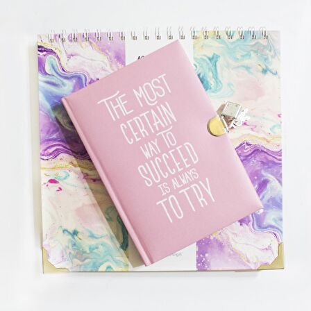 Günlük defteri A5 kilitli çizgili PEMBE (cute notebook)