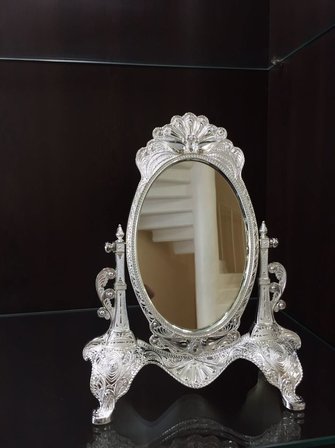 Gümüş Rengi Çerçeveli  Ayaklı Masa Aynası lkm-284
