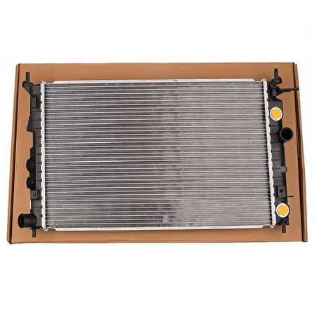 Opel Astra F 1.6 Benzinli Otomatik Motor Su Radyatörü Behr 