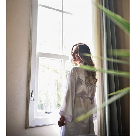 Kişiye Özel Nakışlı Saten Melek Kanatlı Gelin Sabahlığı