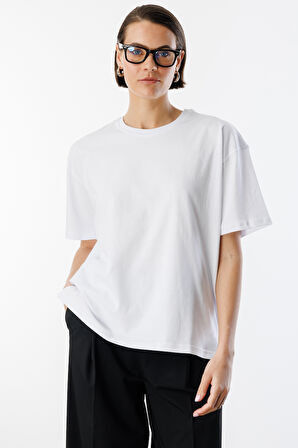  Kadın %100 Organik Pamuk Relaxed Fit Yırtmaçlı Yuvarlak Yaka T-shirt YIRTMAÇLI-T-SHIRT