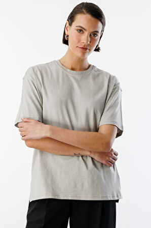  Kadın %100 Organik Pamuk Relaxed Fit Yırtmaçlı Yuvarlak Yaka T-shirt YIRTMAÇLI-T-SHIRT