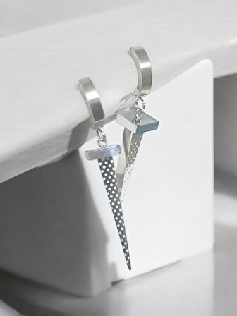 Kadın Çelik Ters Piramit Şeklinde Tasarım Küpe Gümüş Renk