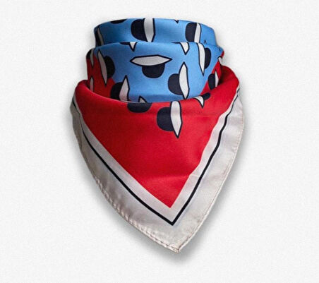 Kırmızı Mavi Zeminli  Desenli Bej Bordürlü Kare Saten Fular