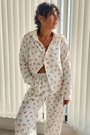 Kiraz Desenli Müslin Pijama Seti