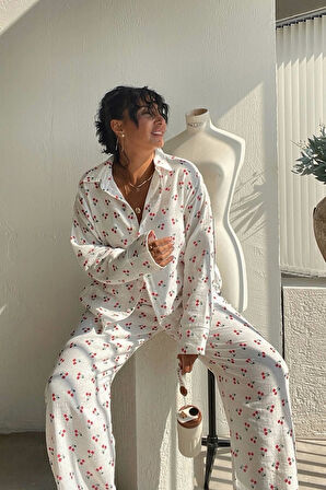 Kiraz Desenli Müslin Pijama Seti