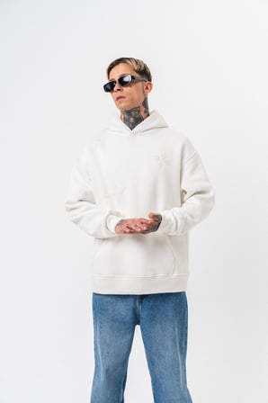 Erkek Süzene Nakış Detaylı Kapüşonlu Oversize Hoodie Ekru