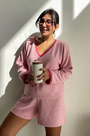 V Yaka Pembe Yumoş Şort Takım