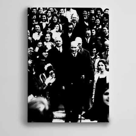 Atatürk Haklın İçinde Kanvas Tablo