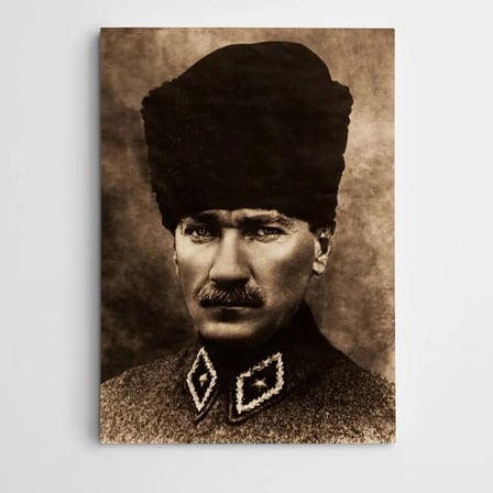 Atatürk Şayap Kalpak 1922 Kanvas Tablo
