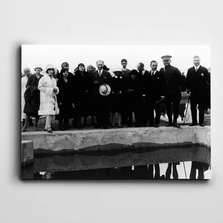 Atatürk Siyah Beyaz 1926 Kanvas Tablo