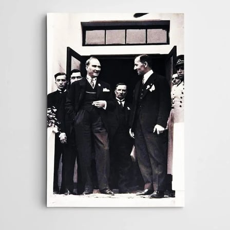 Atatürk Tablosu Gülümserken Atatürk Kanvas Tablo