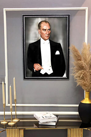 Atatürk Portresi Dijital Baskılı Kadife Kumaş Çerçeveli Tablo TBL0044