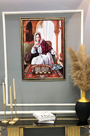 Satranç Oynayan Kadın Desenli Dijital Baskılı Kadife Kumaş Çerçeveli Tablo TBL0064