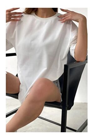 - Kadın Oversıze Düz Pamuklu Tişört