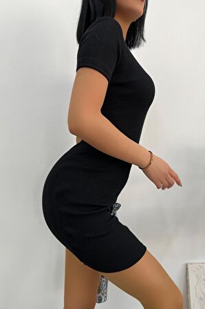 Siyah Vücuda Oturan Mini Bisiklet Yaka Fitilli Esnek Örme Elbise