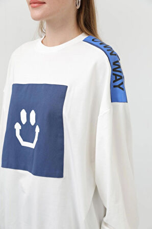 Puane  İki İplik Kumaş Smile Baskılı Oversize Tesettür Sweatshirt