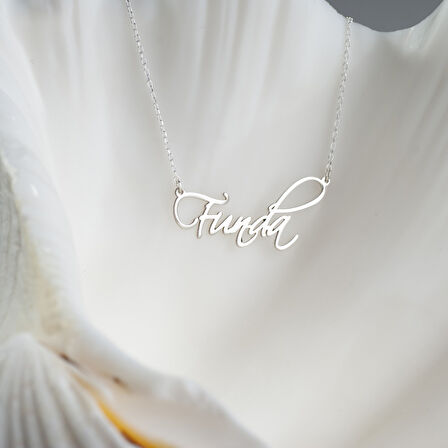 925 Ayar Gümüş Zarif İsim Detaylı Kolye Özel Tasarım