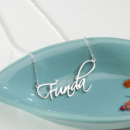 925 Ayar Gümüş Zarif İsim Detaylı Kolye Özel Tasarım