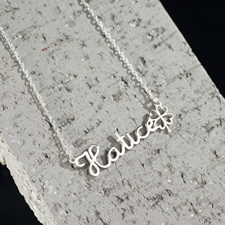 925 Ayar Gümüş Yonca  ve  İsim Detaylı Kolye Özel Tasarım