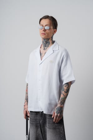 Erkek R Nakışlı Kısa Kollu Müslin Oversize Gömlek Beyaz