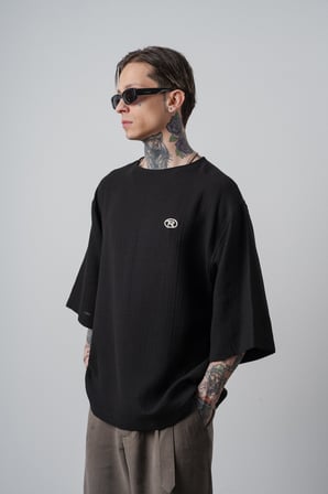 Erkek R Nakışlı Fakir Kol Müslin Oversize T-Shirt Siyah