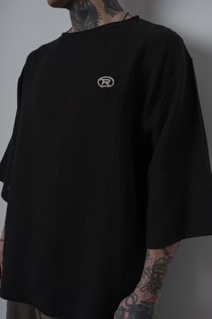 Erkek R Nakışlı Fakir Kol Müslin Oversize T-Shirt Siyah