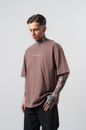Erkek Essential Nakış Detaylı Oversize T-Shirt Kahve