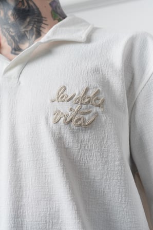 Erkek La Dolce Vita Yazılı Regular Fit T-Shirt Şort Takım Ekru