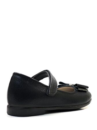 2047 Kız Çocuk Okul Öncesi Babet