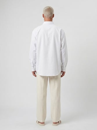 Erkek Dokulu Dolgun Oversize Gömlek Beyaz