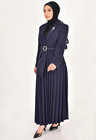 DOUBLE KUMAŞ ETEĞİ PİLİSE DETAYLI KRUVAZE YAKA TESETTÜR ELBİSE