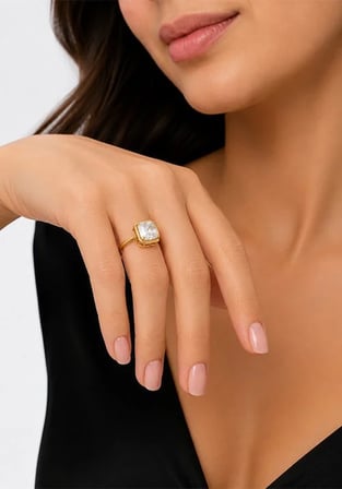 8 Ayar Altın Virella Model Parlak Zirkon Taşlı Yüzük