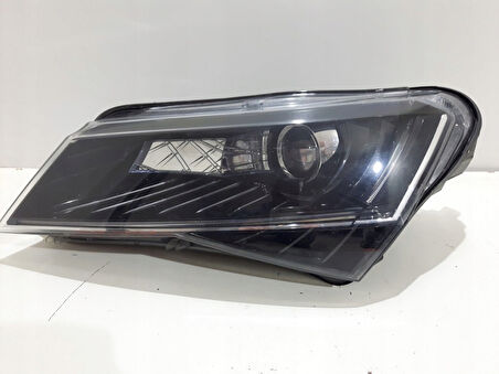 HELLA 1EJ011939-011-ÖN FAR SOL ELEKTRİKLİ (XENONSUZ) SKODA SUPERB III > 3V1941015((-1999