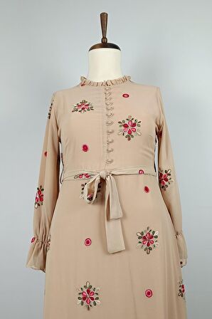 Dantel Desenli Büyük Beden Elbise Bej 7814