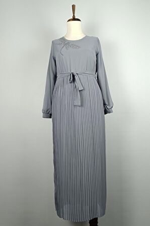 Taş Detaylı Pliseli Büyük Beden Elbise Gri 7763