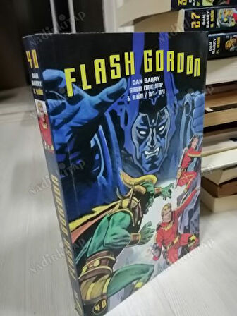 FLASH GORDON 40 - PAZAR SAYFASI BANTLARI ( SUNDAY COMIC STRIP ) 3. ALBÜM  1971-1972