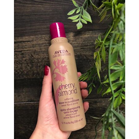 AVEDA Cherry Almond Softening Leavein Conditioner Saç Kremi 200ml